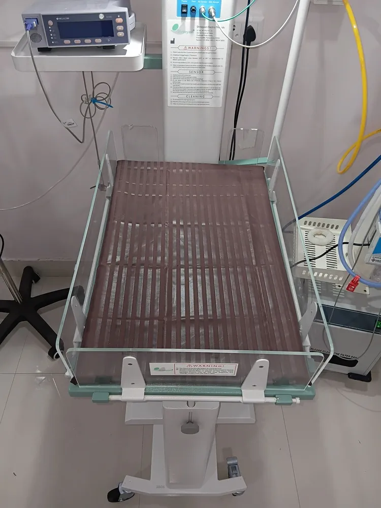 Polyster Cotton NICU Bedsheet